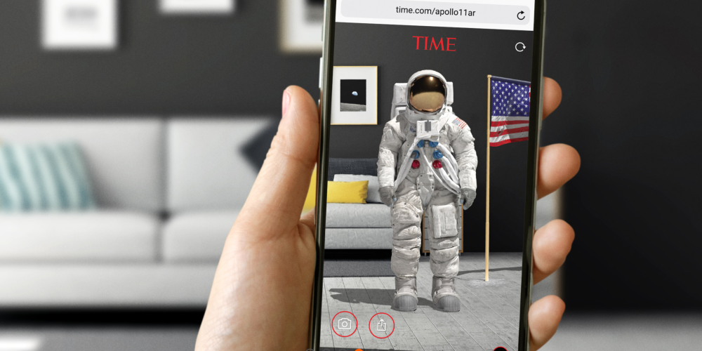 ‘Landing on the Moon’ App and Web AR Experience