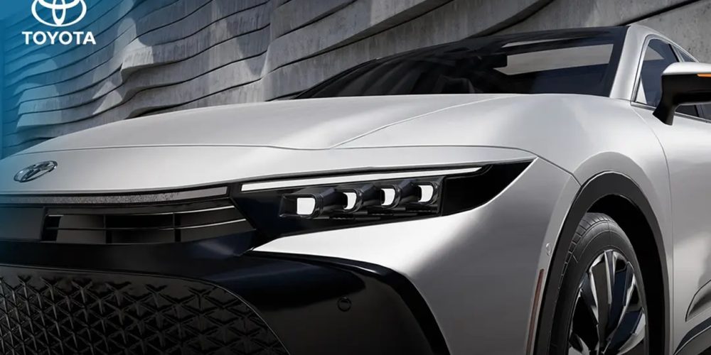 Toyota Crown Virtual Tour Website