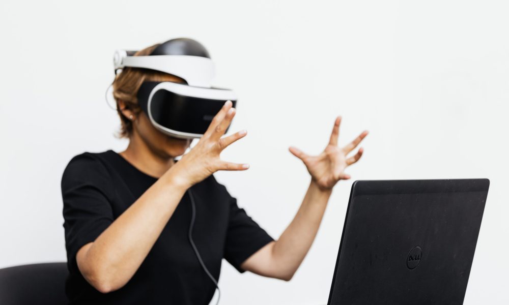 50 Enterprise Metaverse Stats You Need to Know
